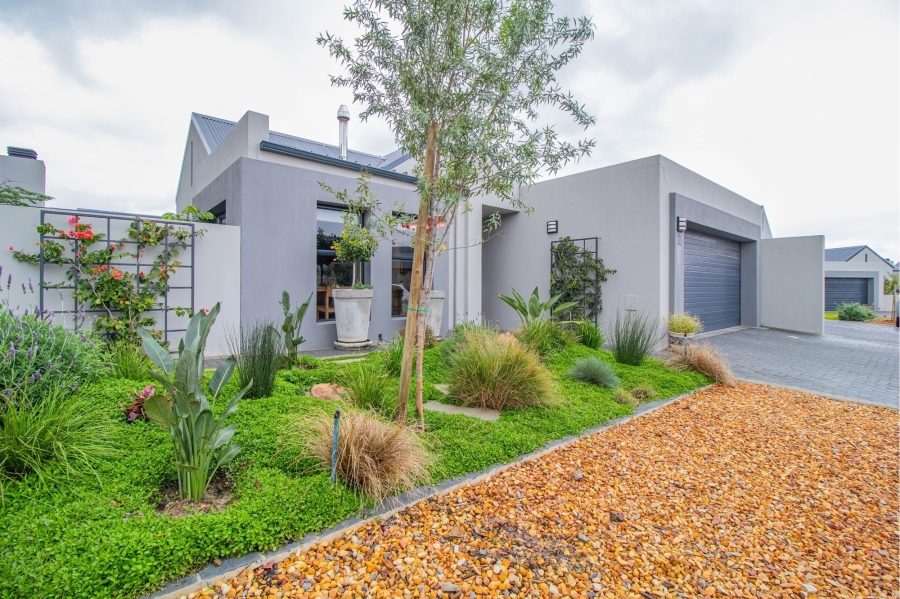 3 Bedroom Property for Sale in Aan de Wijnlanden Western Cape